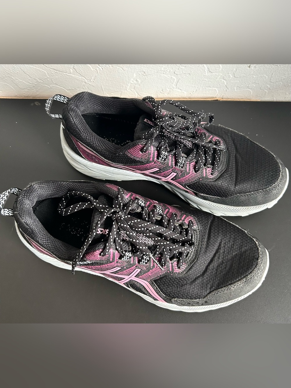 Asics Women's Size 8 Wide Black & Pink Athletic Trail Running/Hiking Sneakers - Picture 3 of 7